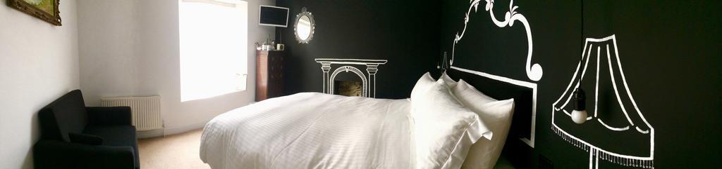 Bed and Breakfast The Blue Door New Quay Exterior foto